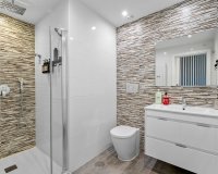 Resale - Bungalow -
Torrevieja - Costa Blanca