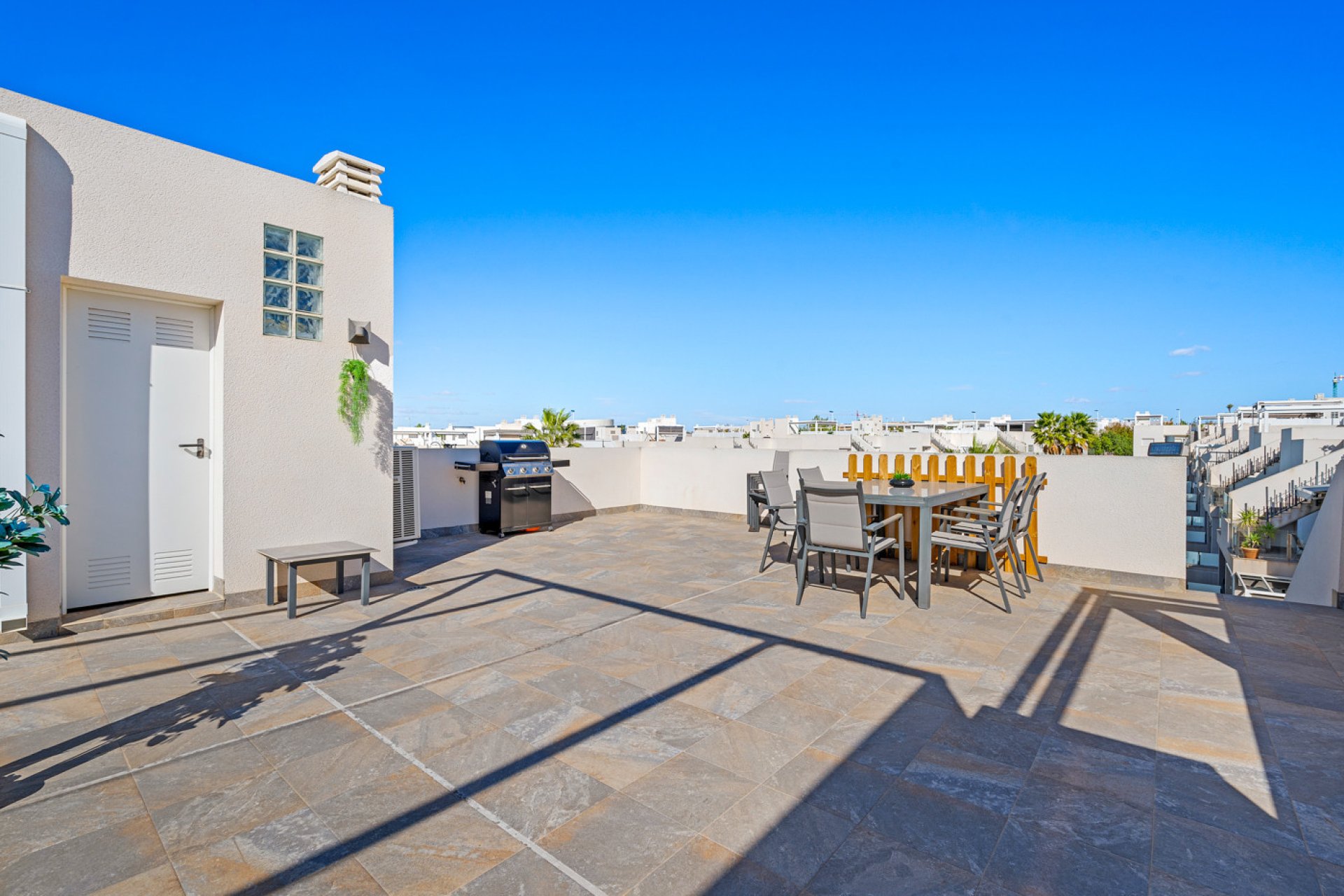 Resale - Bungalow -
Torrevieja - Costa Blanca