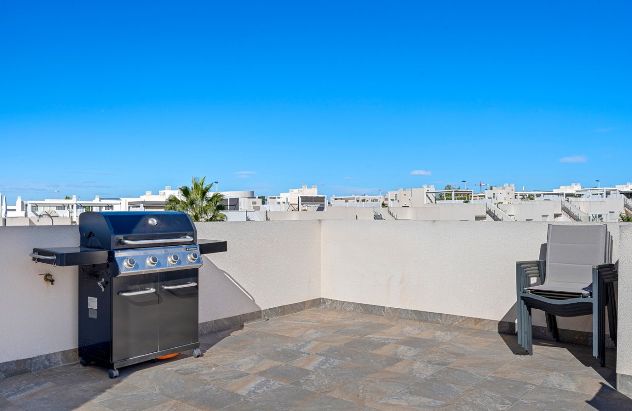 Resale - Bungalow -
Torrevieja - Costa Blanca