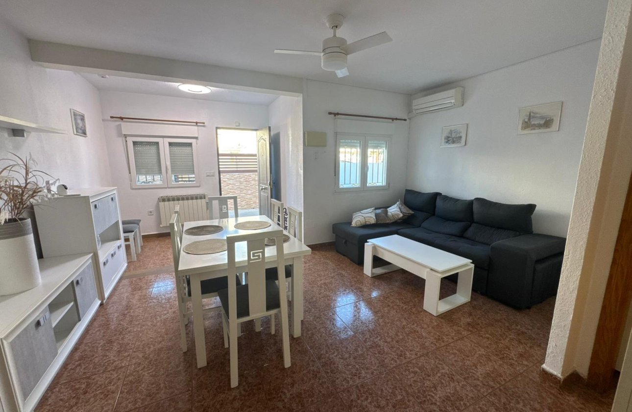 Resale - Bungalow -
Torrevieja - Costa Blanca