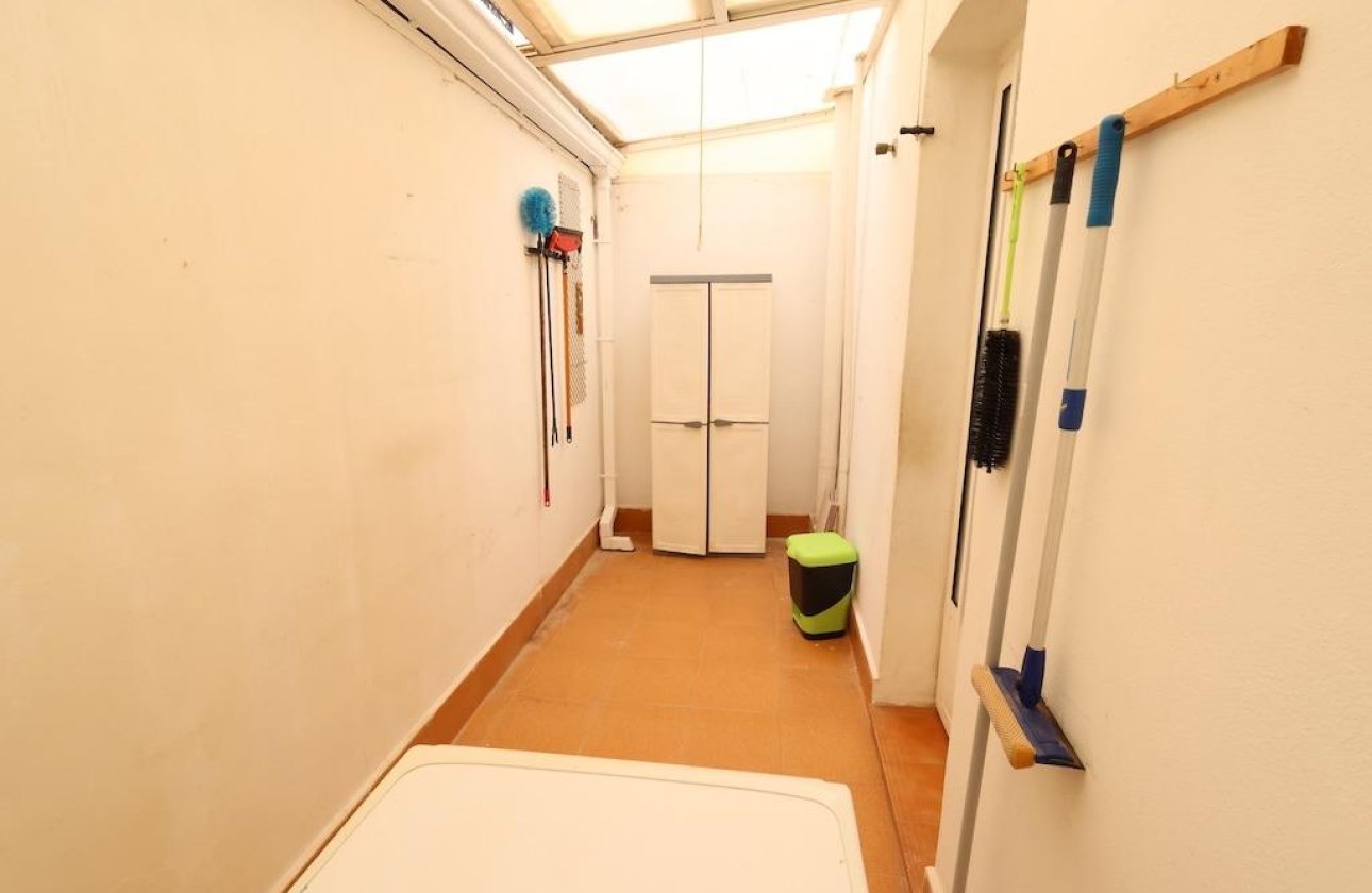 Resale - Bungalow -
Torrevieja - Costa Blanca