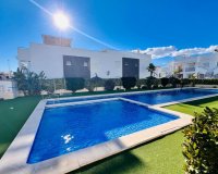 Resale - Bungalow -
Torrevieja - Costa Blanca