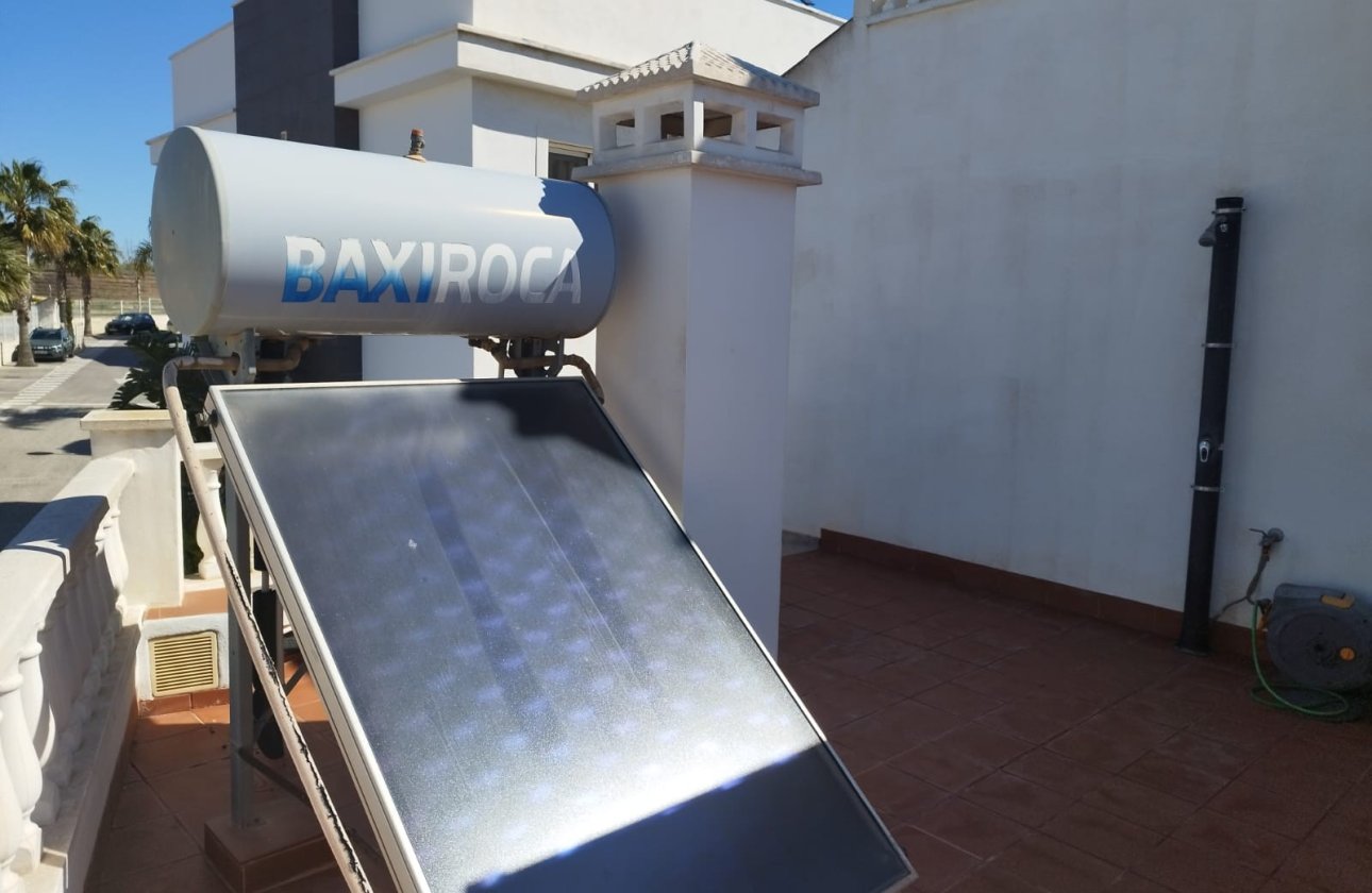 Resale - Bungalow -
Torrevieja - Costa Blanca