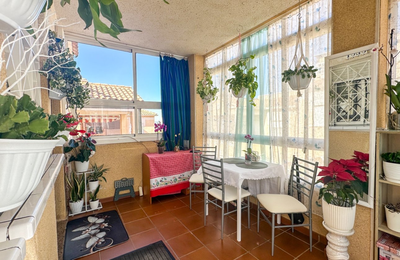 Resale - Bungalow -
Torrevieja - Costa Blanca