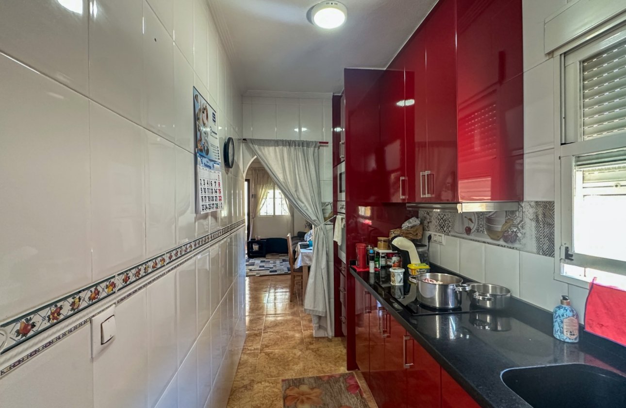 Resale - Bungalow -
Torrevieja - Costa Blanca