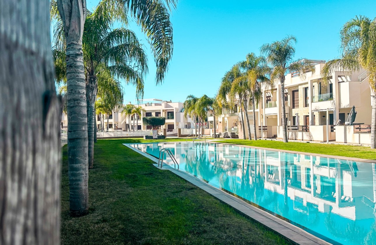 Resale - Bungalow -
Torrevieja - Costa Blanca