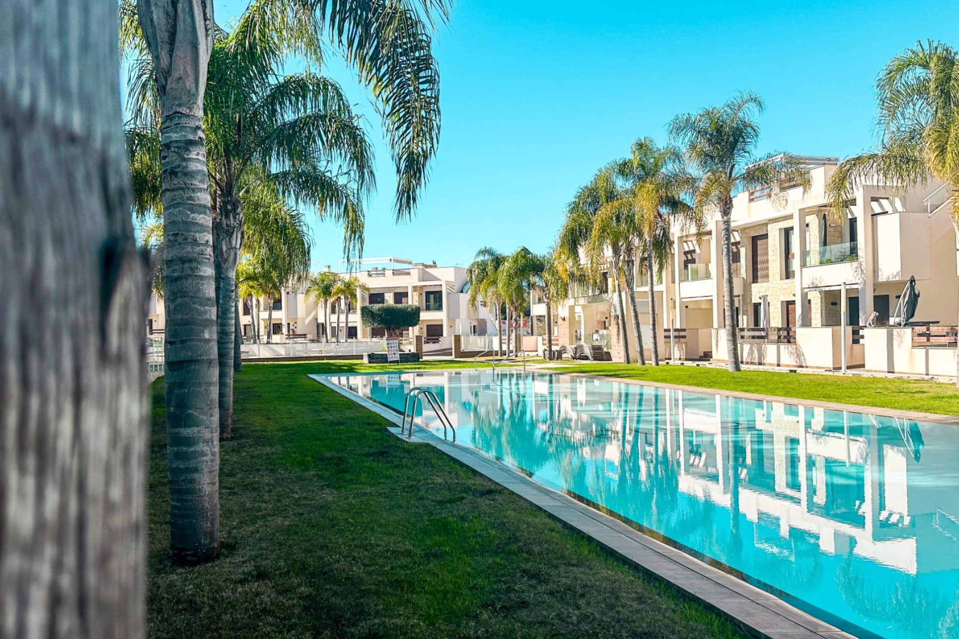 Resale - Bungalow -
Torrevieja - Costa Blanca