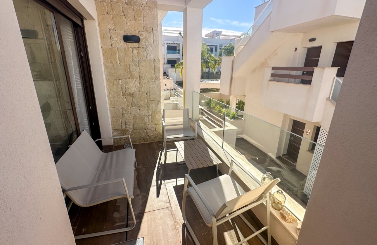 Resale - Bungalow -
Torrevieja - Costa Blanca