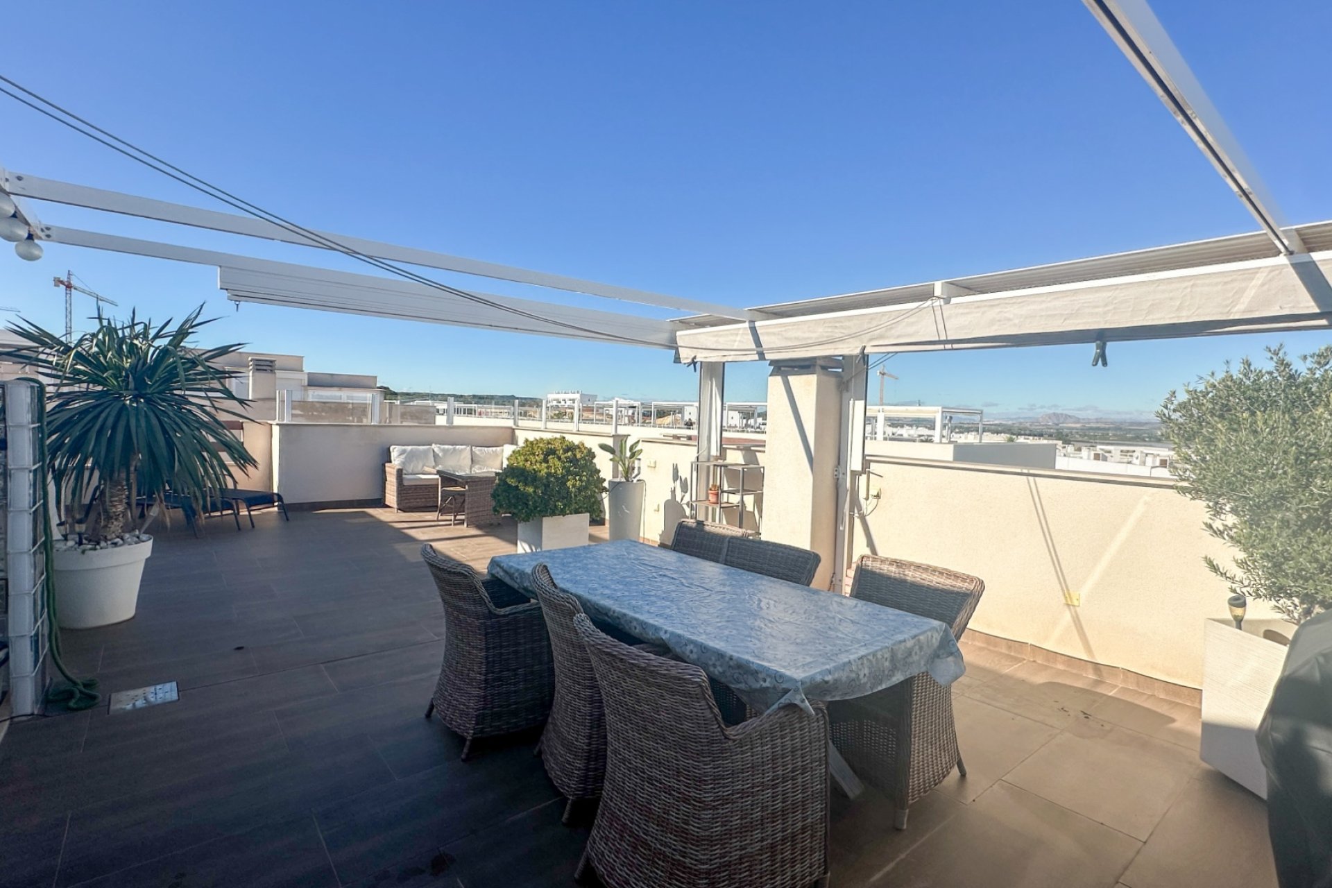 Resale - Bungalow -
Torrevieja - Costa Blanca