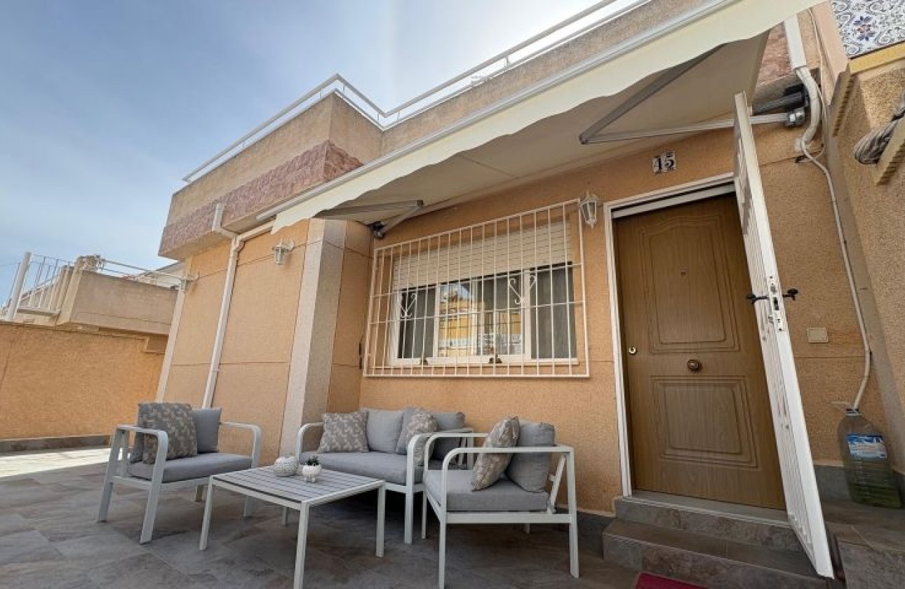 Resale - Bungalow -
Torrevieja - Costa Blanca