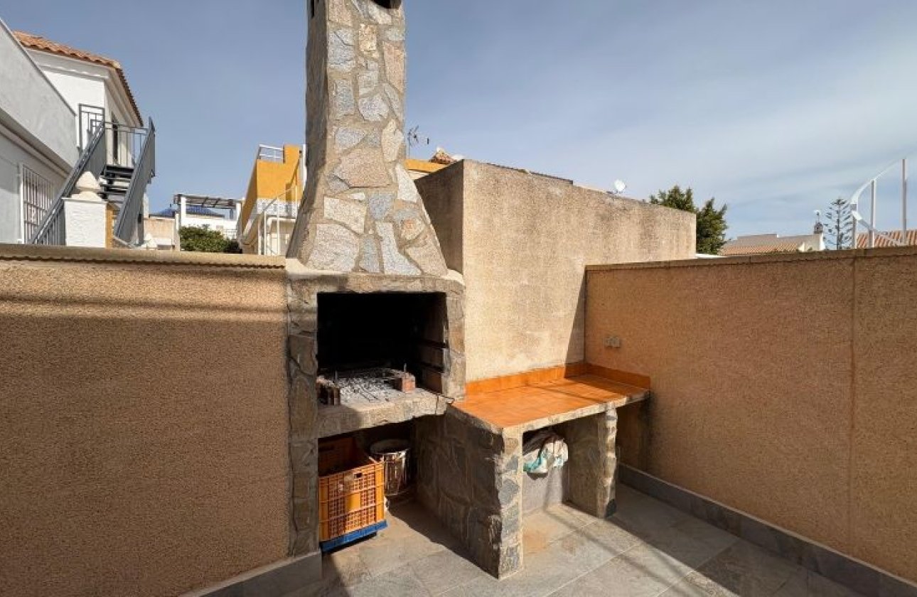 Resale - Bungalow -
Torrevieja - Costa Blanca