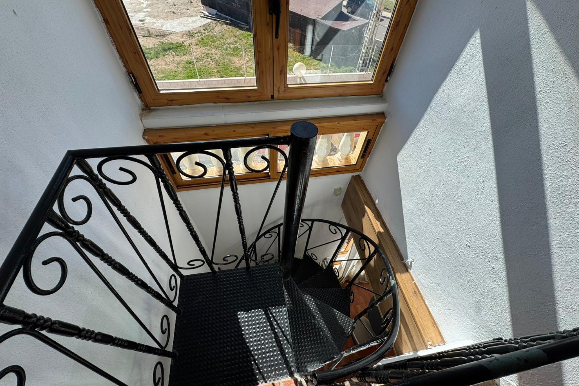 Resale - Bungalow -
Torrevieja - Costa Blanca