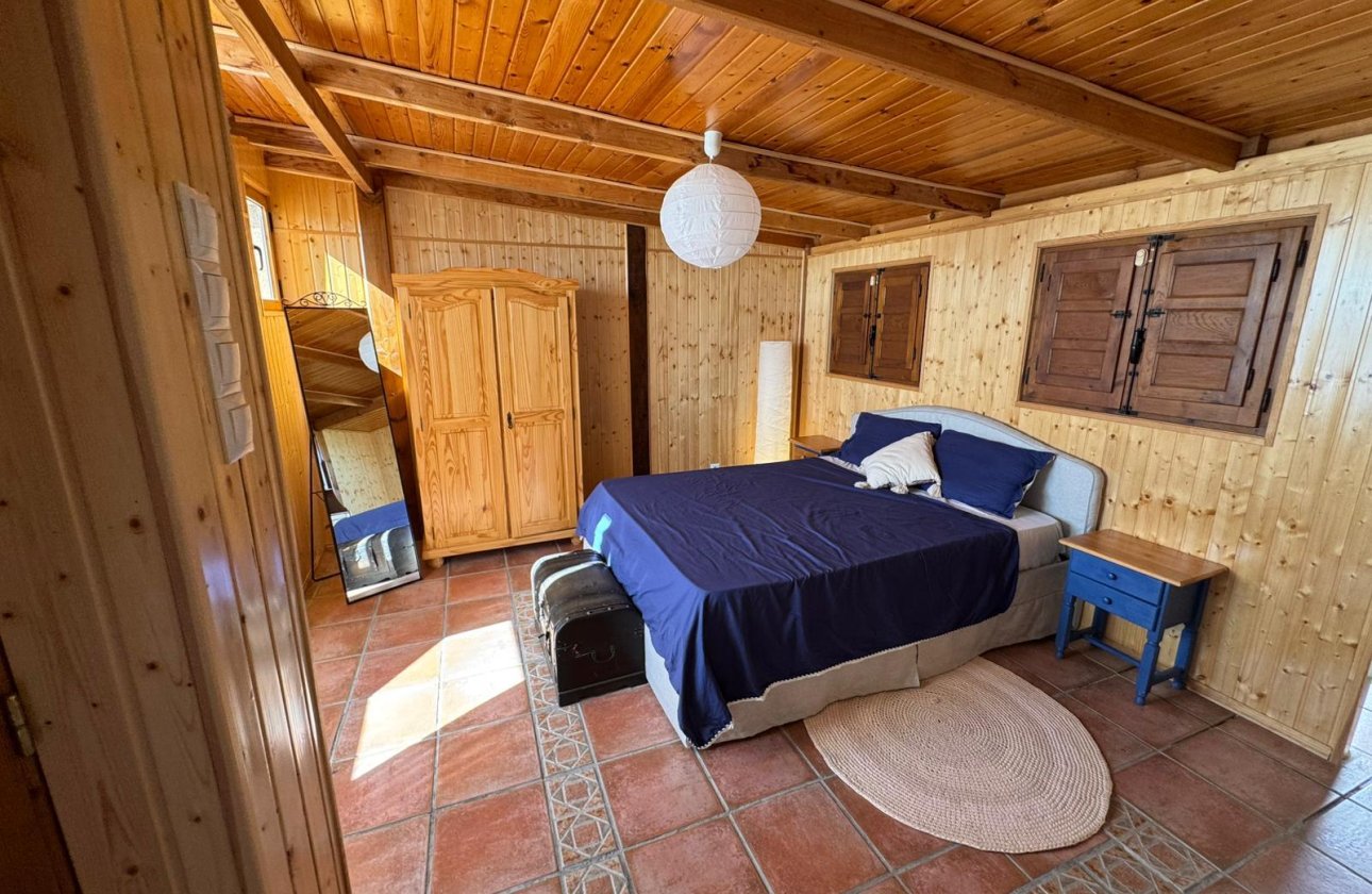 Resale - Bungalow -
Torrevieja - Costa Blanca