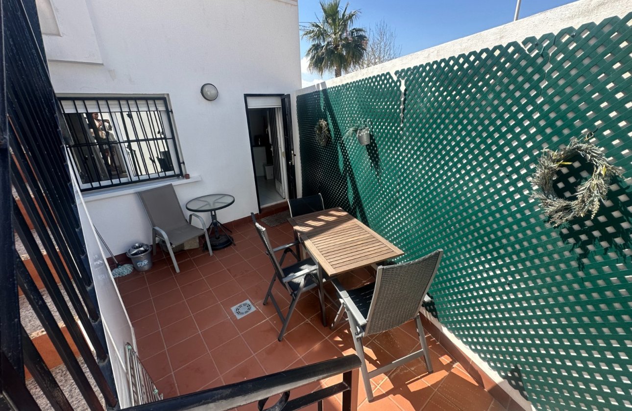 Resale - Bungalow -
Torrevieja - Costa Blanca