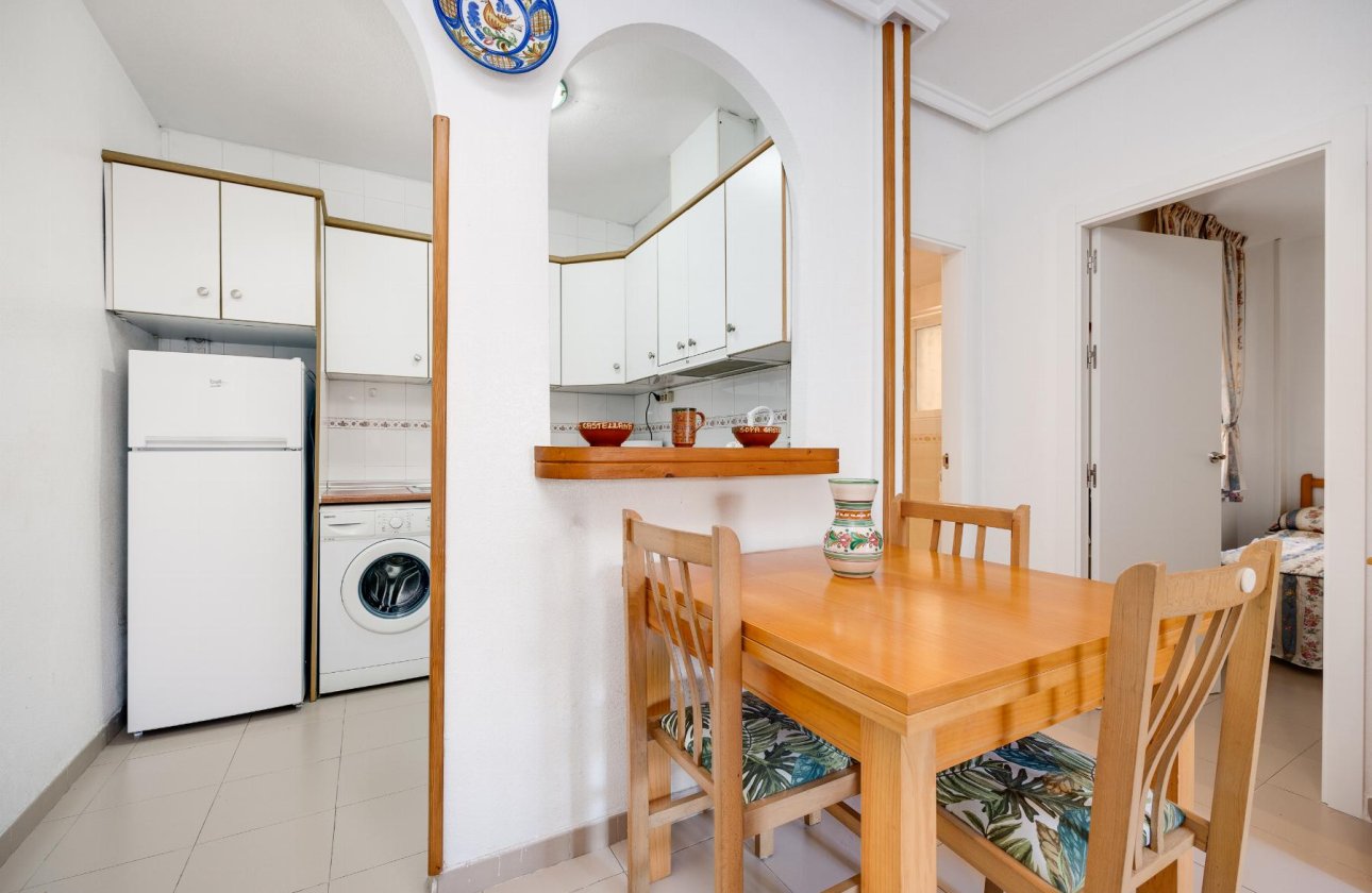 Resale - Bungalow -
Torrevieja - Costa Blanca