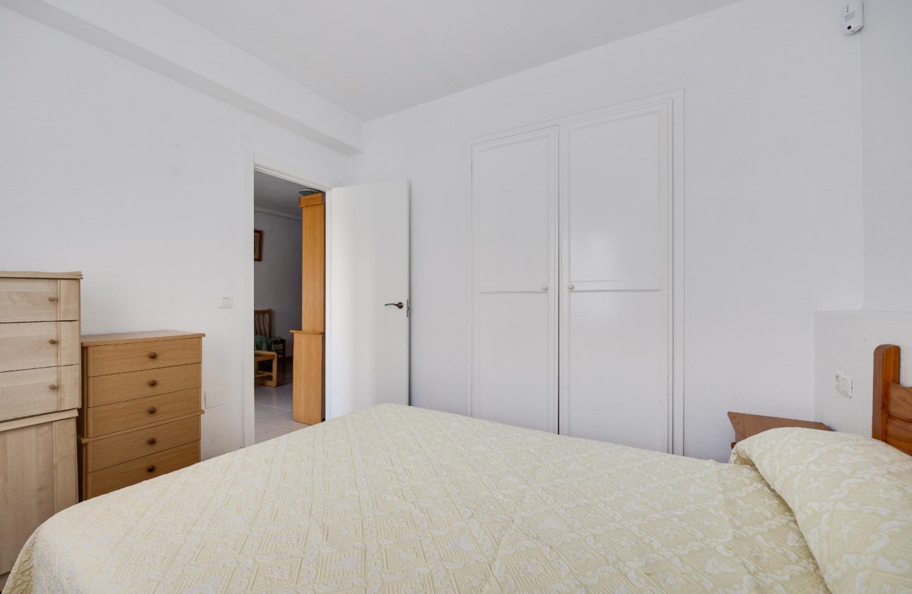 Resale - Bungalow -
Torrevieja - Costa Blanca