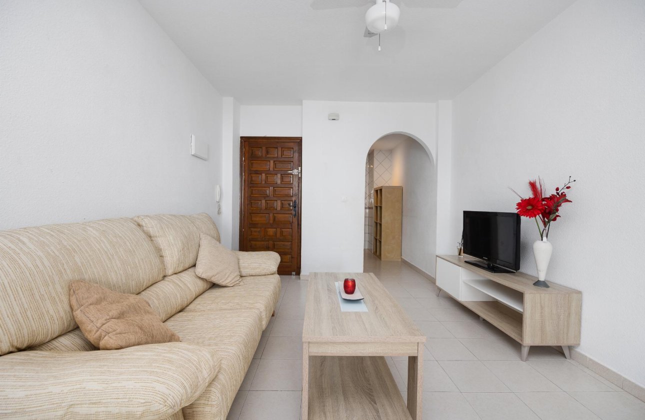 Resale - Bungalow -
Torrevieja - Costa Blanca