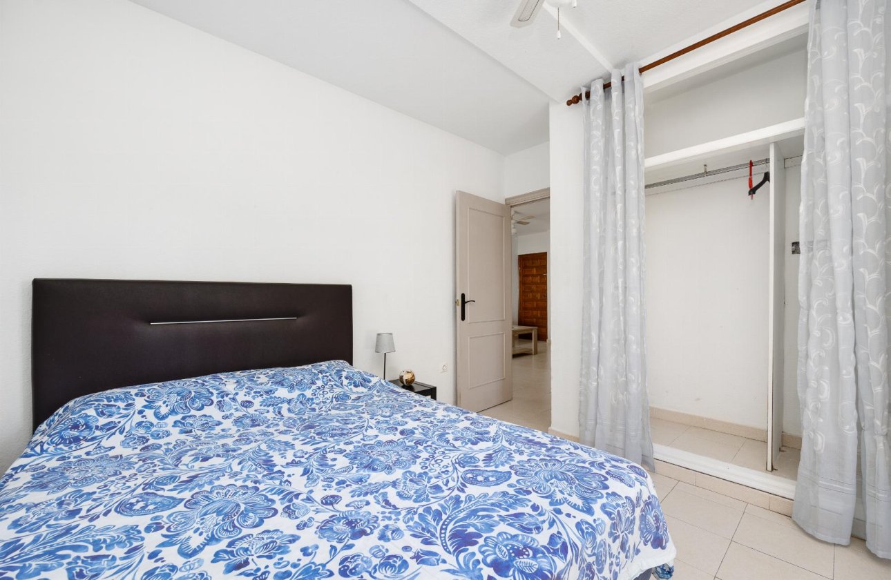 Resale - Bungalow -
Torrevieja - Costa Blanca