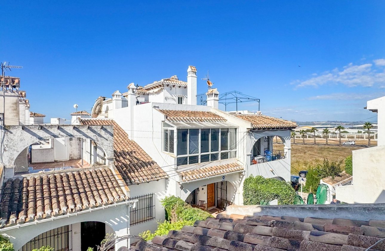 Resale - Bungalow -
Torrevieja - Costa Blanca