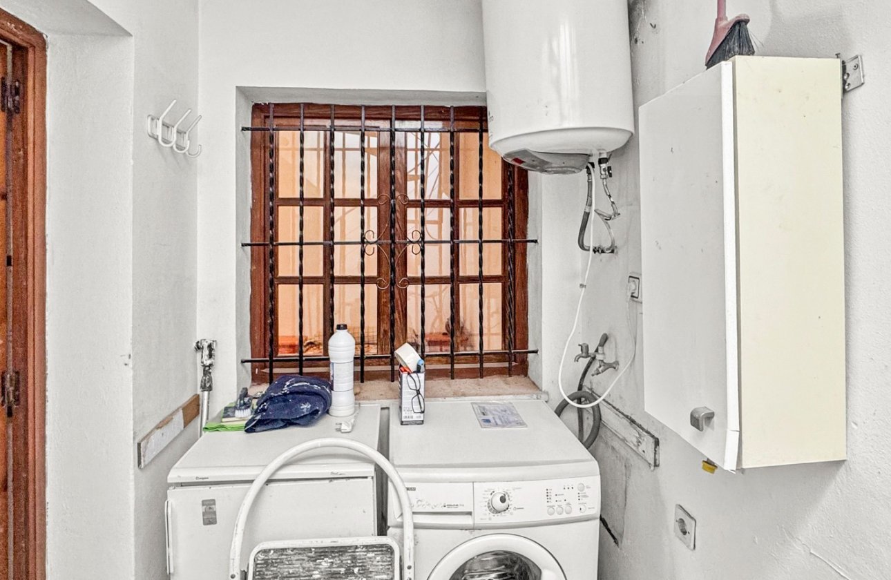 Resale - Bungalow -
Torrevieja - Costa Blanca