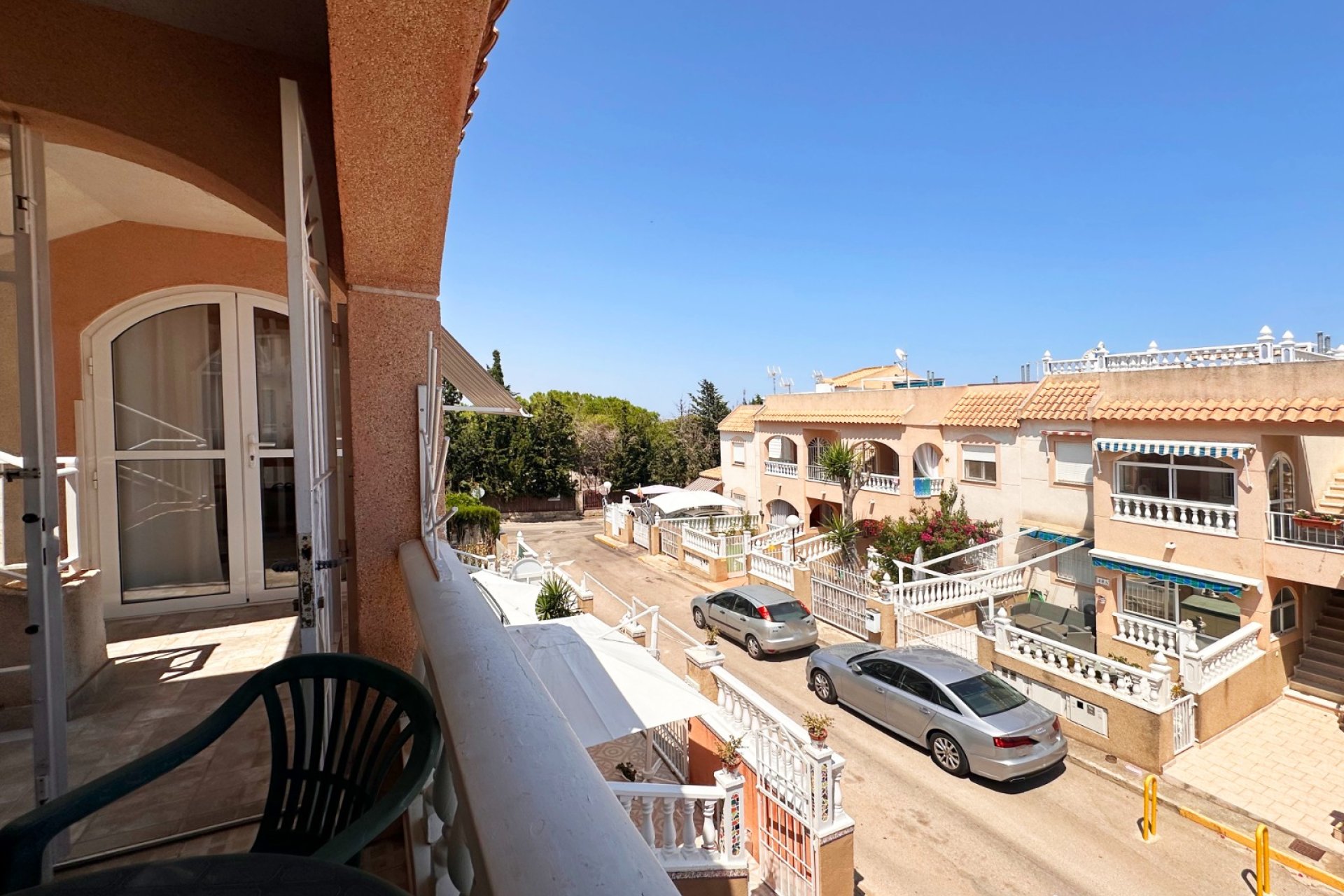 Resale - Bungalow -
Torrevieja - Costa Blanca