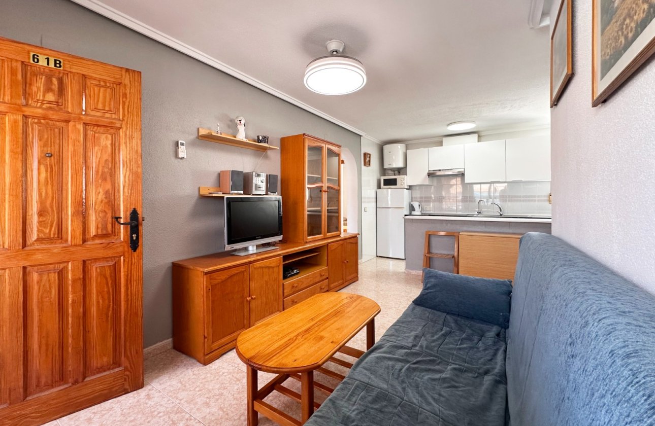 Resale - Bungalow -
Torrevieja - Costa Blanca