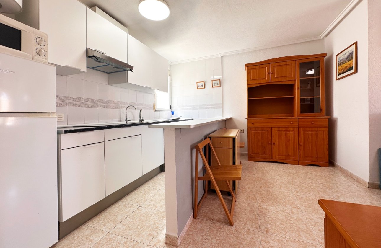 Resale - Bungalow -
Torrevieja - Costa Blanca
