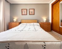 Resale - Bungalow -
Torrevieja - Costa Blanca
