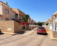 Resale - Bungalow -
Torrevieja - Costa Blanca