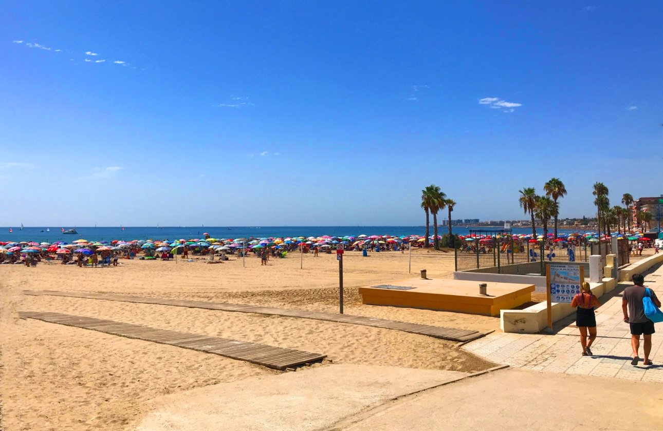 Resale - Bungalow -
Torrevieja - Costa Blanca
