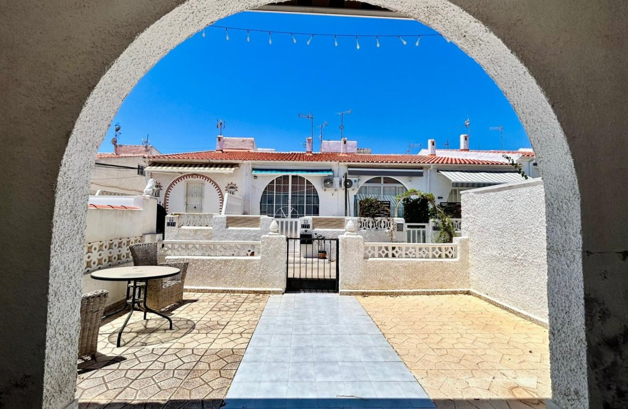 Resale - Bungalow -
Torrevieja - Costa Blanca