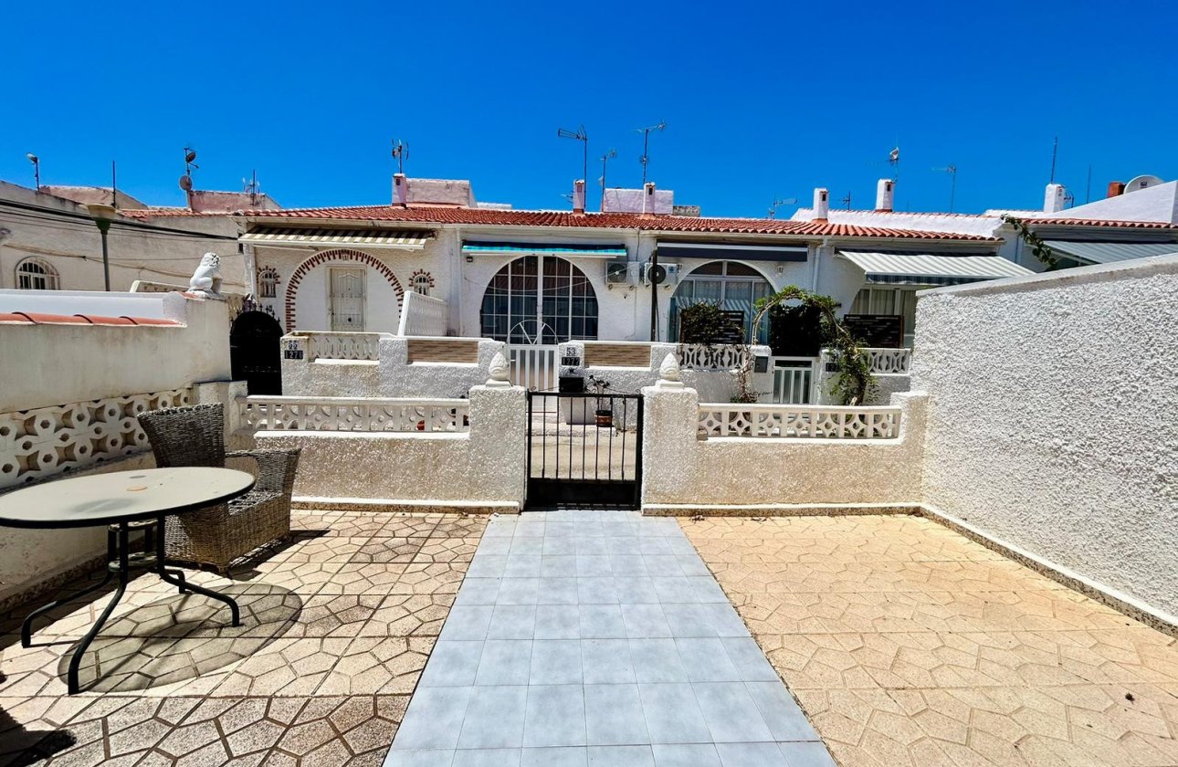 Resale - Bungalow -
Torrevieja - Costa Blanca