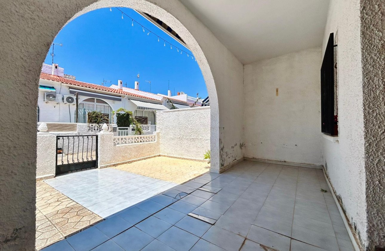 Resale - Bungalow -
Torrevieja - Costa Blanca