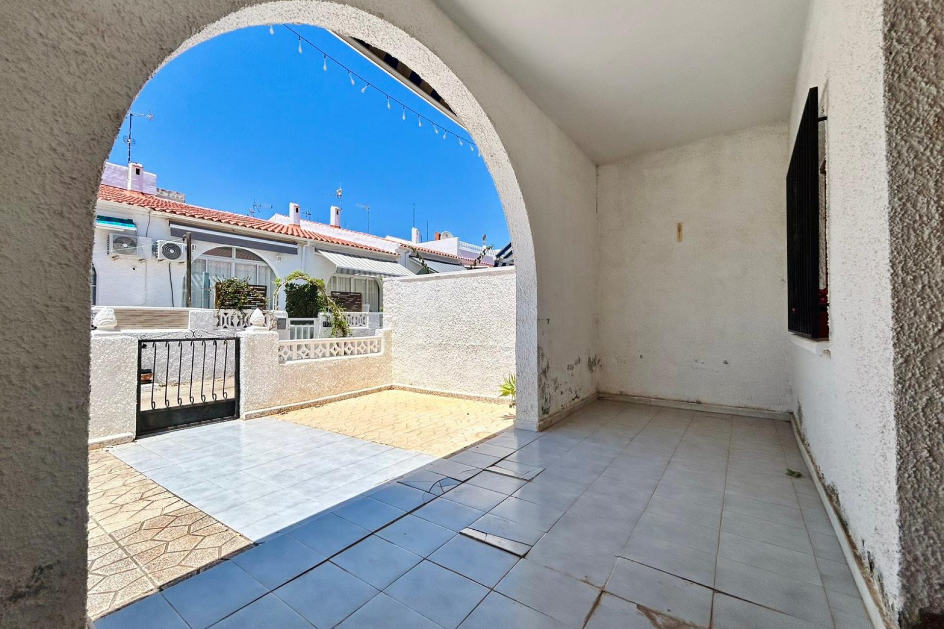 Resale - Bungalow -
Torrevieja - Costa Blanca