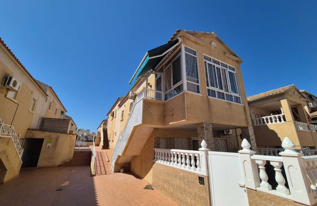 Resale - Bungalow -
Torrevieja - Costa Blanca