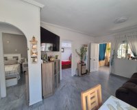 Resale - Bungalow -
Torrevieja - Costa Blanca
