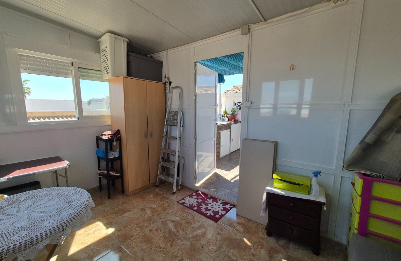 Resale - Bungalow -
Torrevieja - Costa Blanca