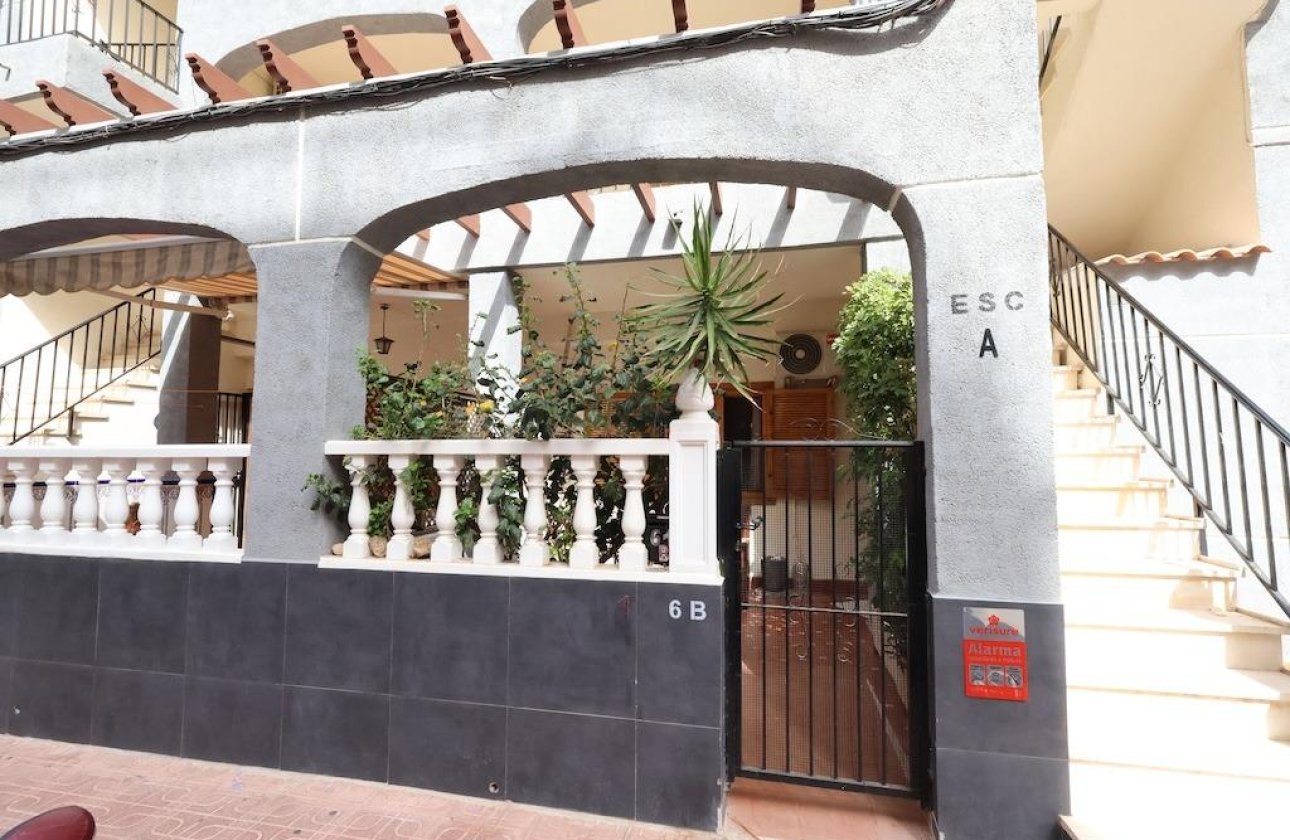 Resale - Bungalow -
Torrevieja - Costa Blanca
