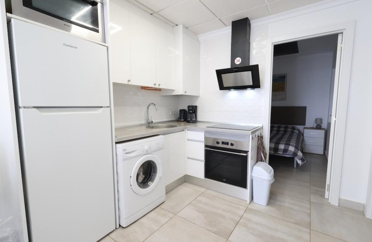Resale - Bungalow -
Torrevieja - Costa Blanca