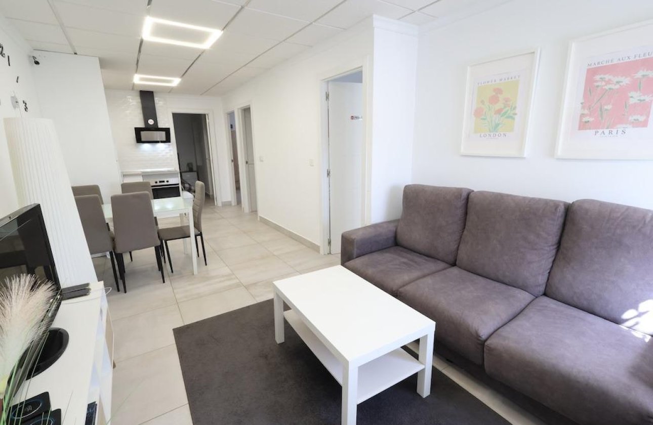 Resale - Bungalow -
Torrevieja - Costa Blanca
