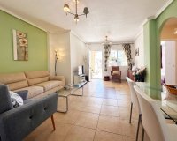 Resale - Bungalow -
Torrevieja - Costa Blanca
