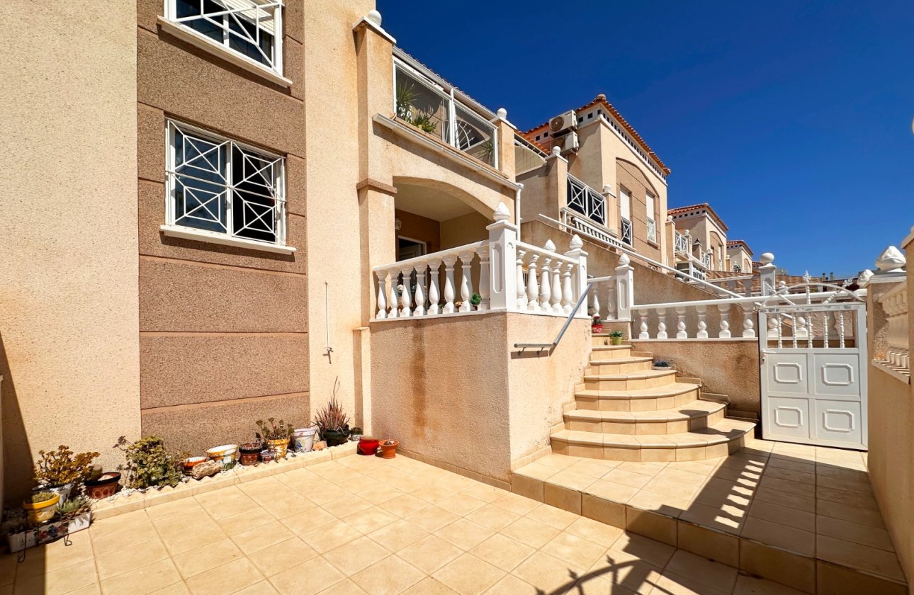 Resale - Bungalow -
Torrevieja - Costa Blanca