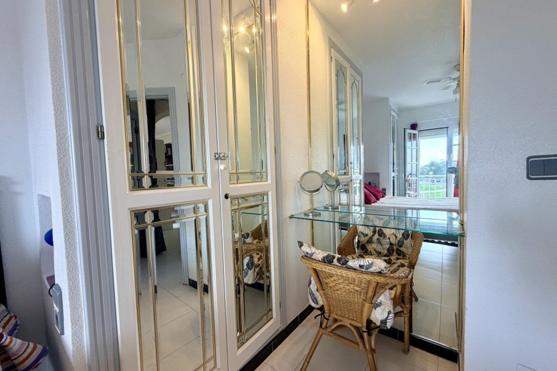 Resale - Bungalow -
Torrevieja - Costa Blanca