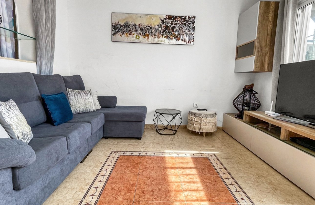Resale - Bungalow -
Torrevieja - Costa Blanca