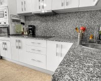 Resale - Bungalow -
Torrevieja - Costa Blanca