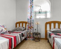 Resale - Bungalow -
Torrevieja - Costa Blanca