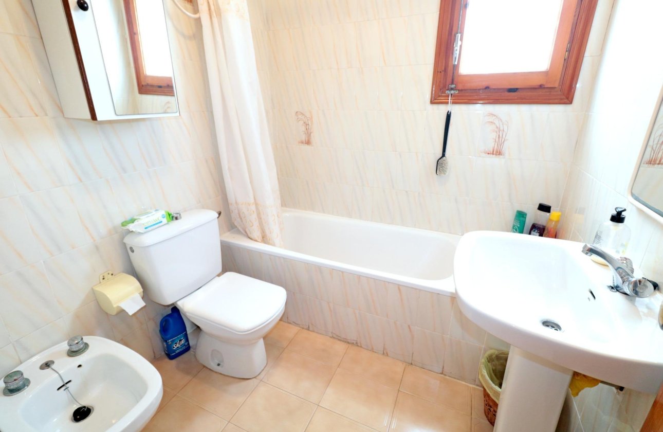 Resale - Bungalow -
Torrevieja - El Acequión - Los Náufragos