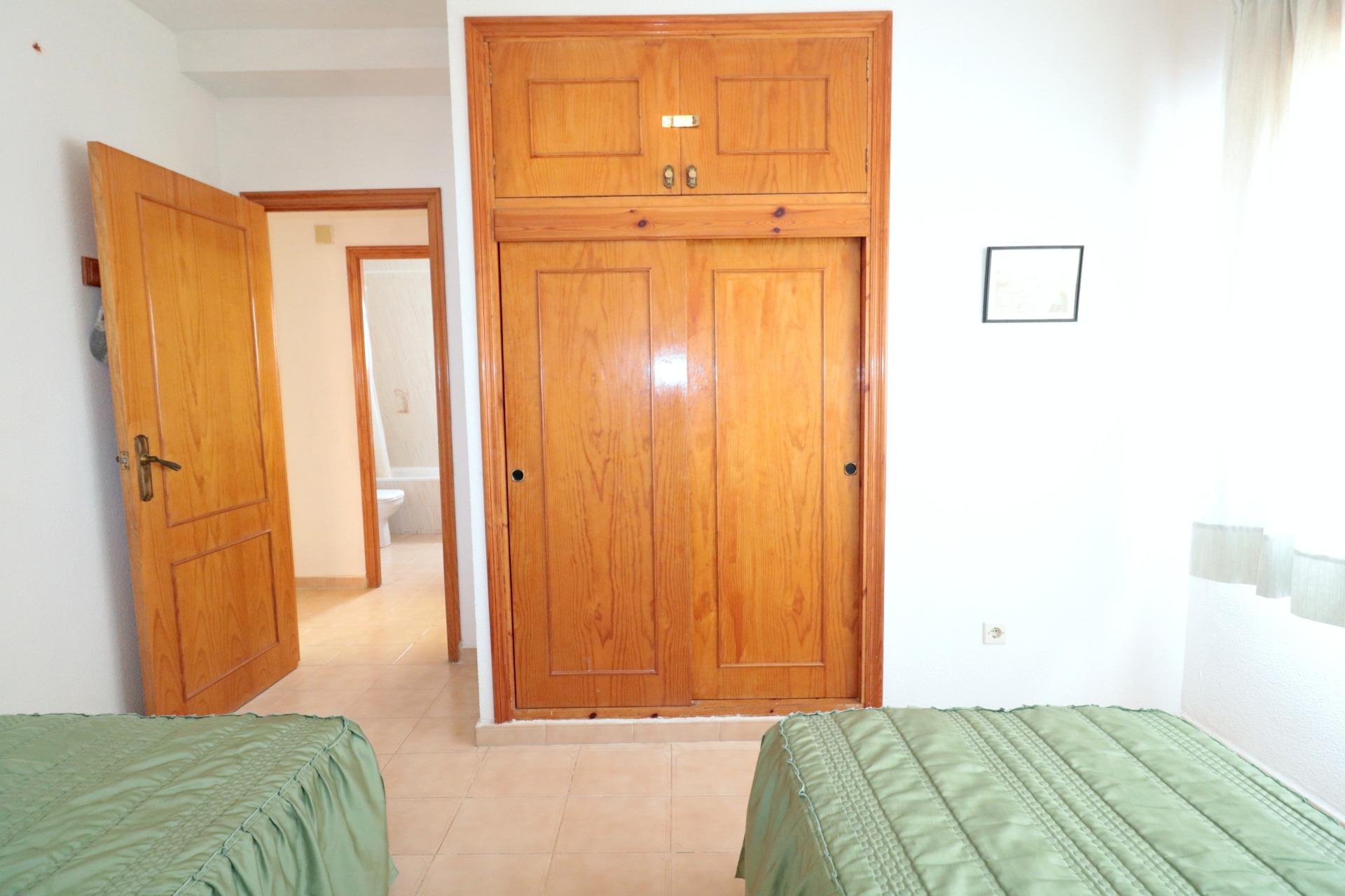 Resale - Bungalow -
Torrevieja - El Acequión - Los Náufragos