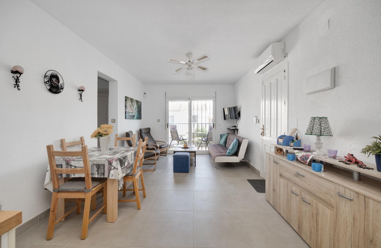 Resale - Bungalow -
Torrevieja - El Chaparral