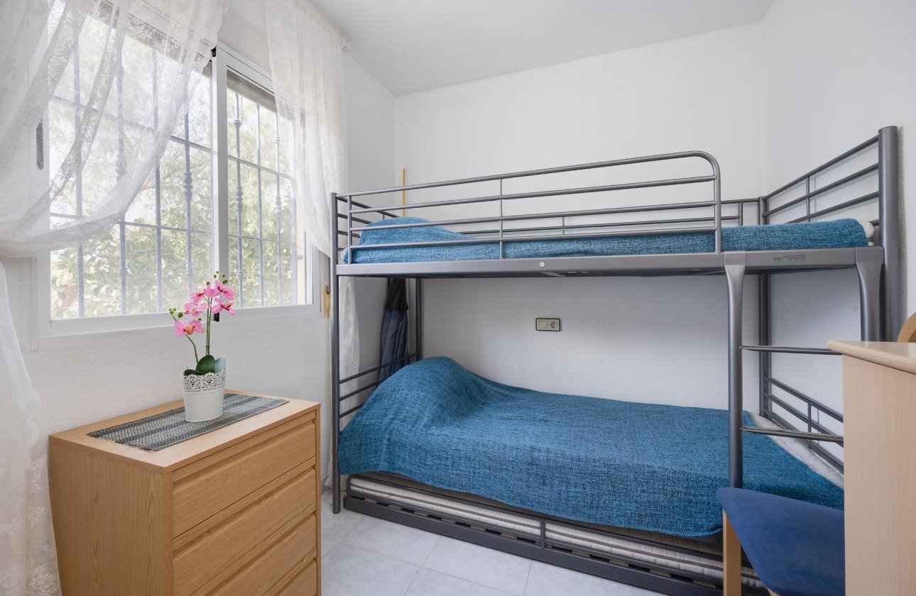 Resale - Bungalow -
Torrevieja - El Chaparral